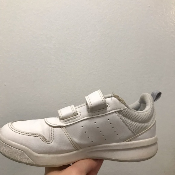 Adidas kids white sneakers size 1,5 - Picture 9 of 13